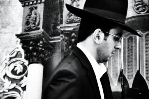 177264_10151084975417466_151847576_o